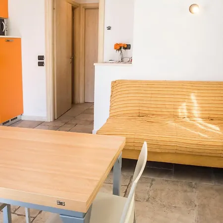 A08 - Poggio, Delizioso Bilocale Al Piano Terra Daire