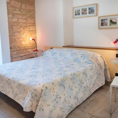 A08 - Poggio, Delizioso Bilocale Al Piano Terra