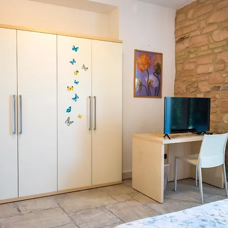 A08 - Poggio, Delizioso Bilocale Al Piano Terra Poggio (Marche)